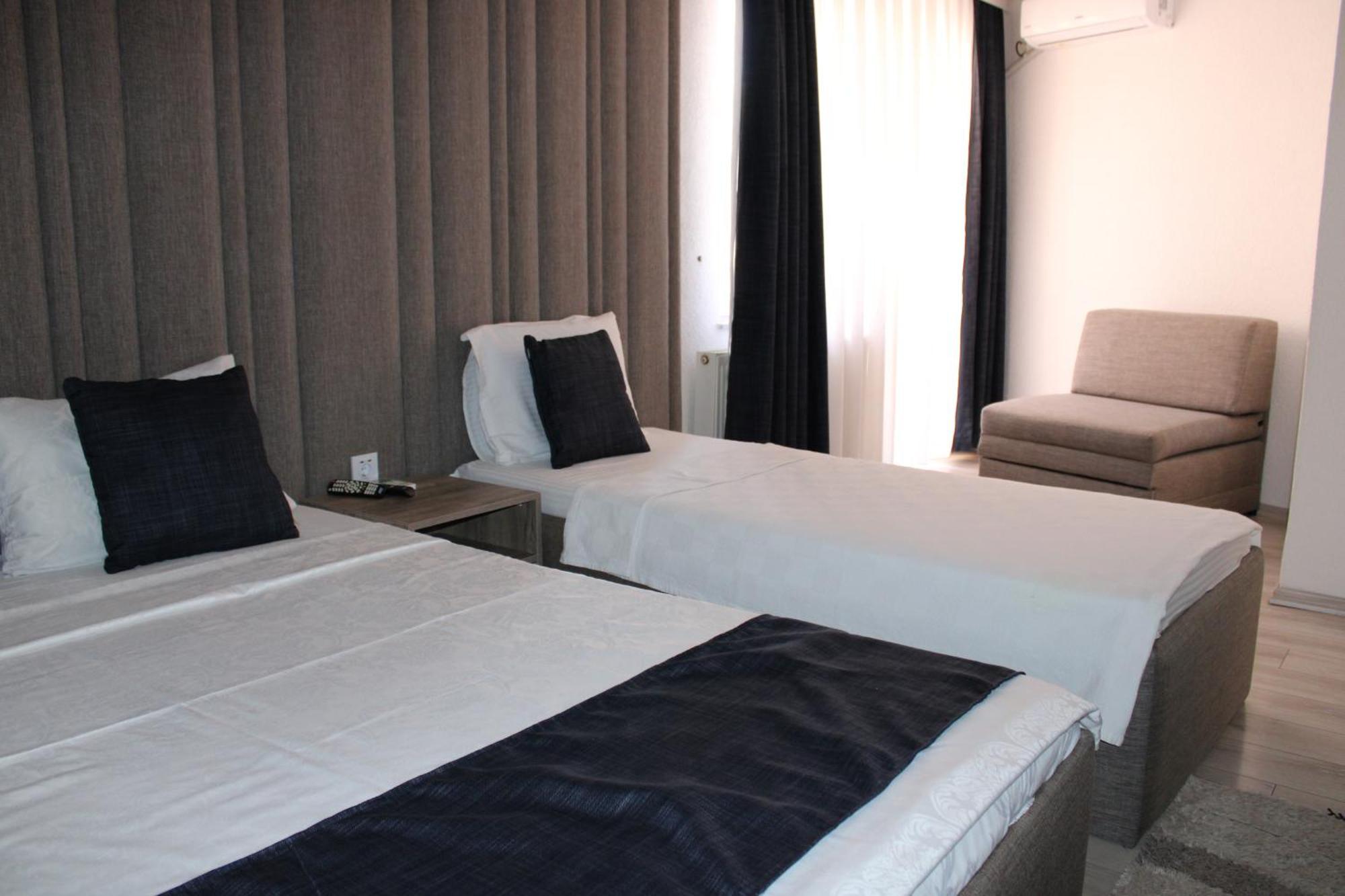 Hotel Cleon Prizren Exterior foto
